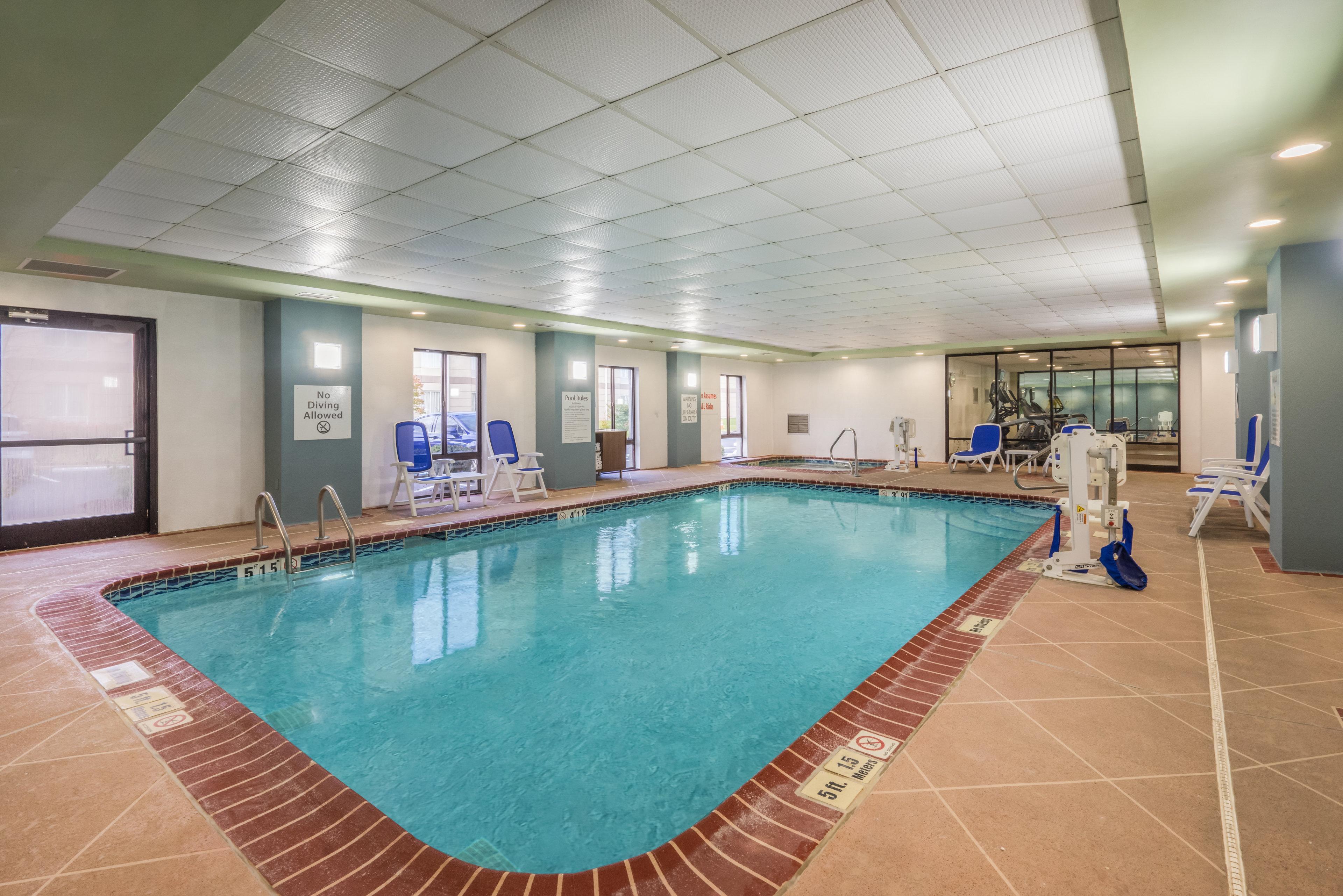 Holiday Inn Express Hotel & Suites Louisville East By Ihg Eksteriør bilde