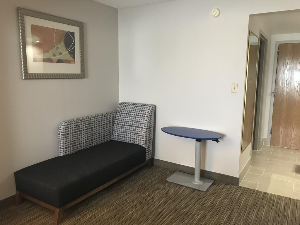 Holiday Inn Express Hotel & Suites Louisville East By Ihg Eksteriør bilde