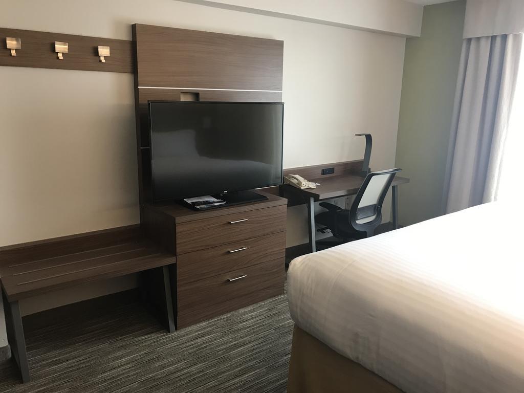 Holiday Inn Express Hotel & Suites Louisville East By Ihg Eksteriør bilde