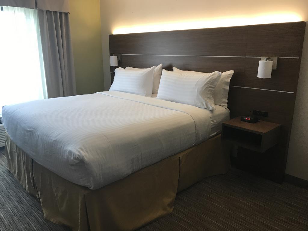 Holiday Inn Express Hotel & Suites Louisville East By Ihg Eksteriør bilde