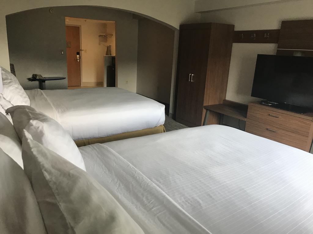 Holiday Inn Express Hotel & Suites Louisville East By Ihg Eksteriør bilde