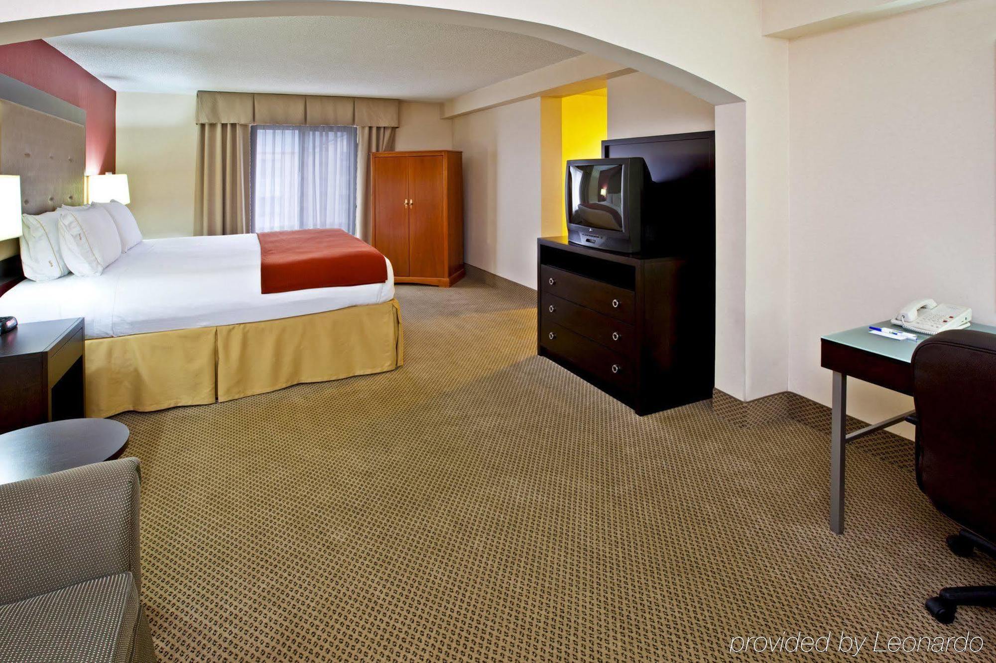 Holiday Inn Express Hotel & Suites Louisville East By Ihg Eksteriør bilde